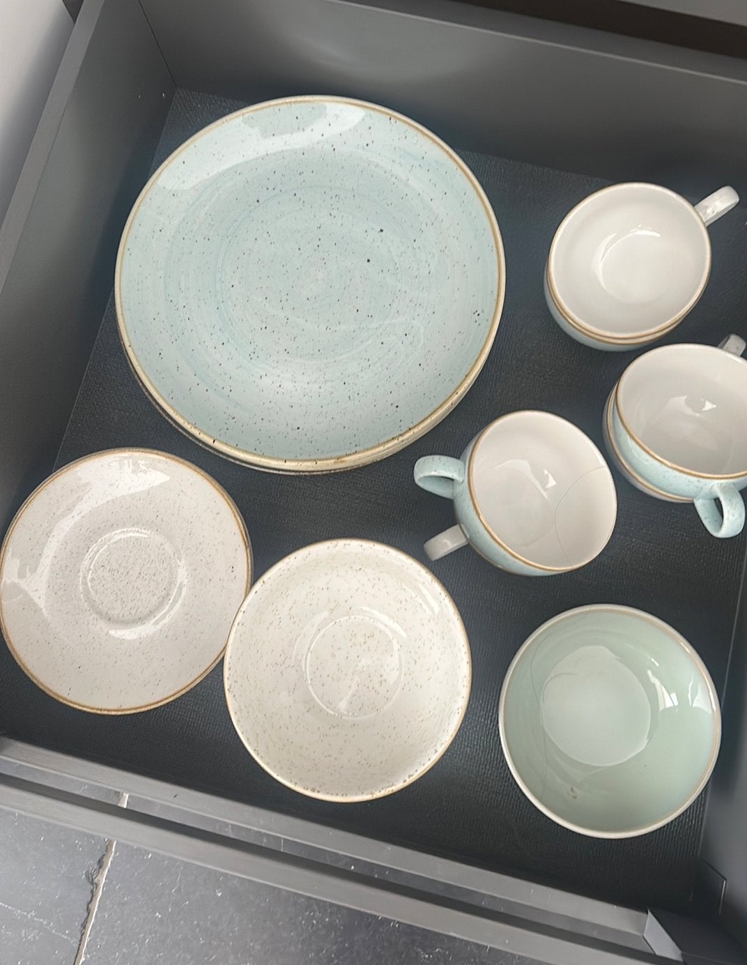 Gezocht: Churchill stonecast, Antiek en Kunst, Antiek | Servies compleet, Ophalen