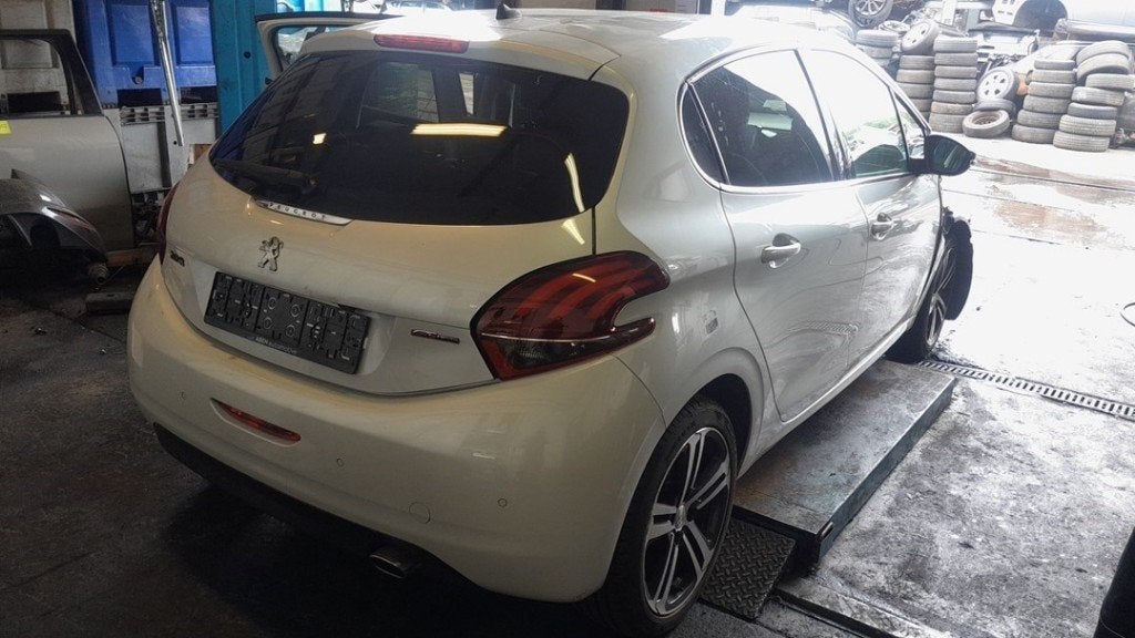 AIRBAG TOIT DROIT Peugeot 208 I (CA / CC / CK / CL), Kontakt-peugeot@peugeot.com, Utilisé, Peugeot Deutschland GmbH, Bahnhofsplatz
65423  Rüsselsheim, DE