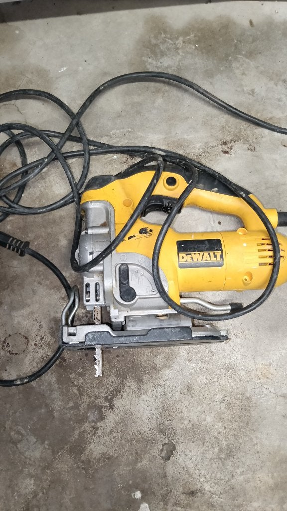 Dewalt wipzaag, Doe-het-zelf en Bouw, Gereedschap | Zaagmachines, Ophalen, Decoupeerzaag, Zo goed als nieuw, Dewalt