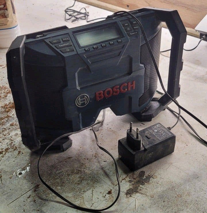 radio de chantier Bosch, Enlèvement