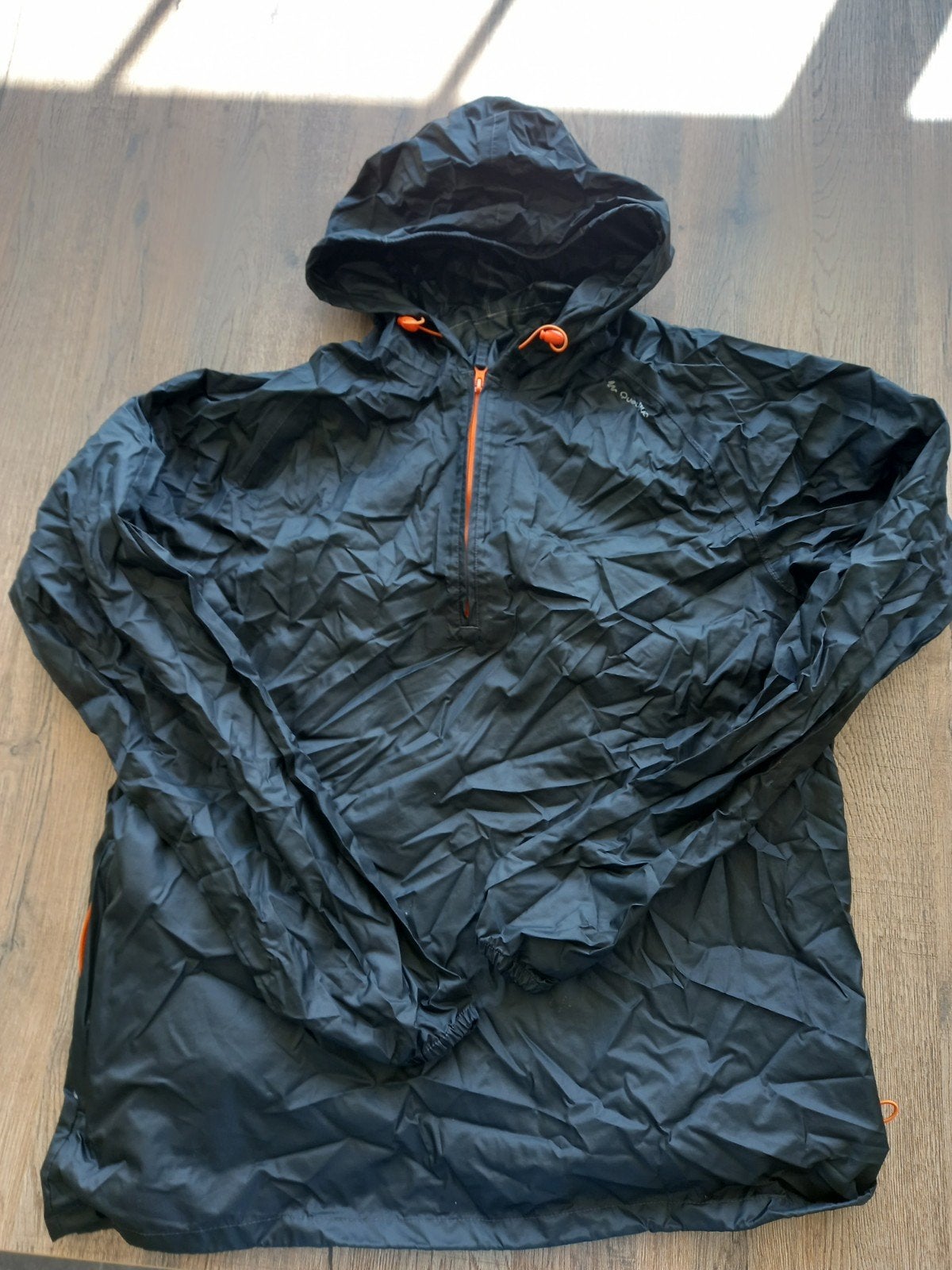 regenjas Decathlon XS/S, Caravanes & Camping, Vêtements de pluie, Enlèvement, Comme neuf, Imperméable, Dames