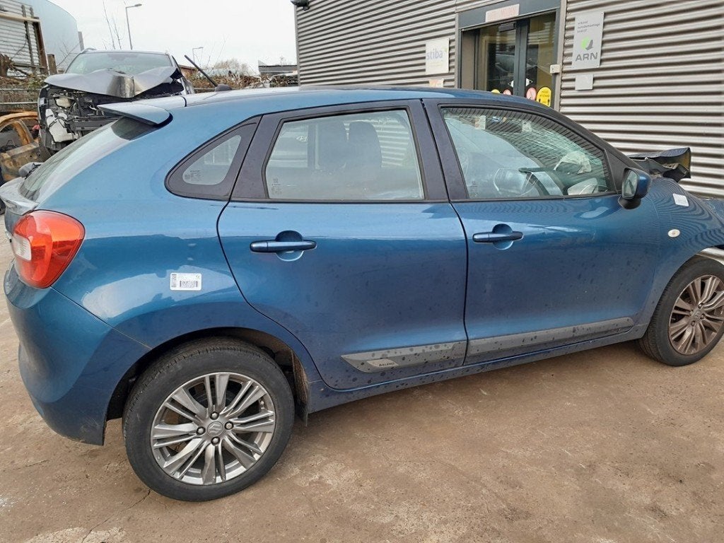 PORTIERSTANGEN RECHTS ACHTER Suzuki Baleno (EW / FW), Auto-onderdelen, Suzuki-Allee 7
64625  Bensheim, DE, Gebruikt, Suzuki Deutschland GmbH