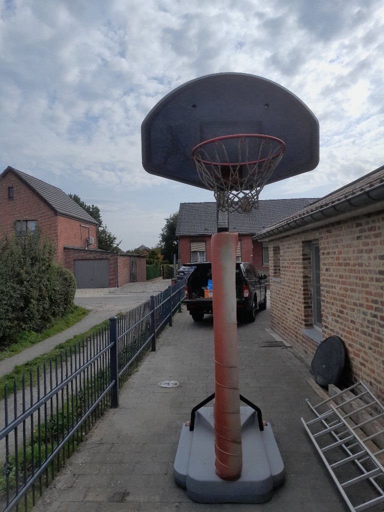 Basketbalpaal met ring, Ophalen, Gebruikt, Ring, Bord of Paal