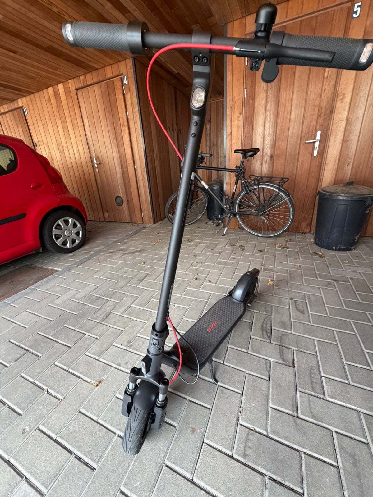 Segway Ninebot Kickscooter F2 Pro II - Slechts 48 km!, Fietsen en Brommers, Steps, Ophalen, Zo goed als nieuw