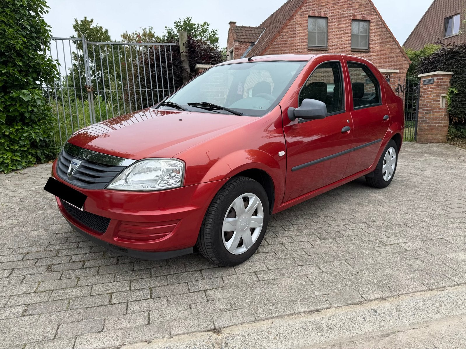 Dacia Logan 1.2 Benzine 2011 Airco Bluetooth 2 Sleutels…., Auto's, Dacia, Voorwielaandrijving, Euro 5, Logan, Particulier