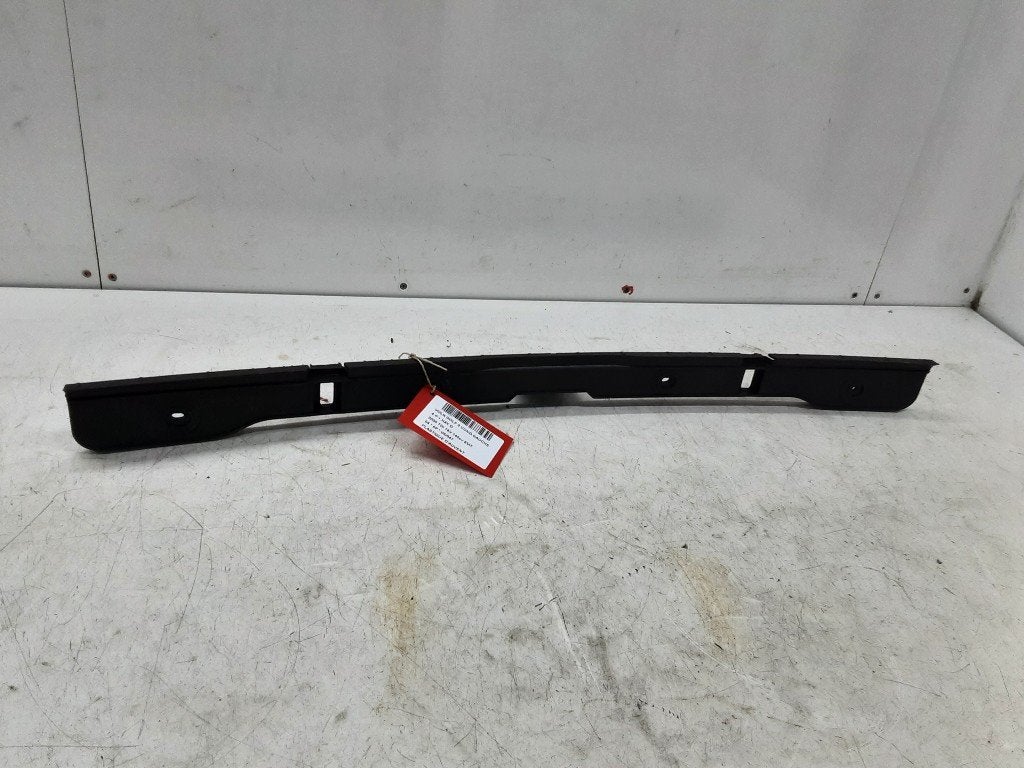 SIERLIJSTEN VOORRUIT Volkswagen Golf V (1K1), Gebruikt, Mevr. I. Hauben, Rue de l'Espoir 34 34
4030  GRIVEGNÉE, BE, Info@Collignon.be
