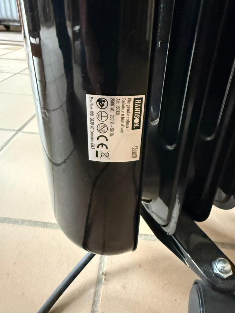 Electrische radiator Handso, Doe-het-zelf en Bouw, Verwarming en Radiatoren, Ophalen, Gebruikt, Radiator