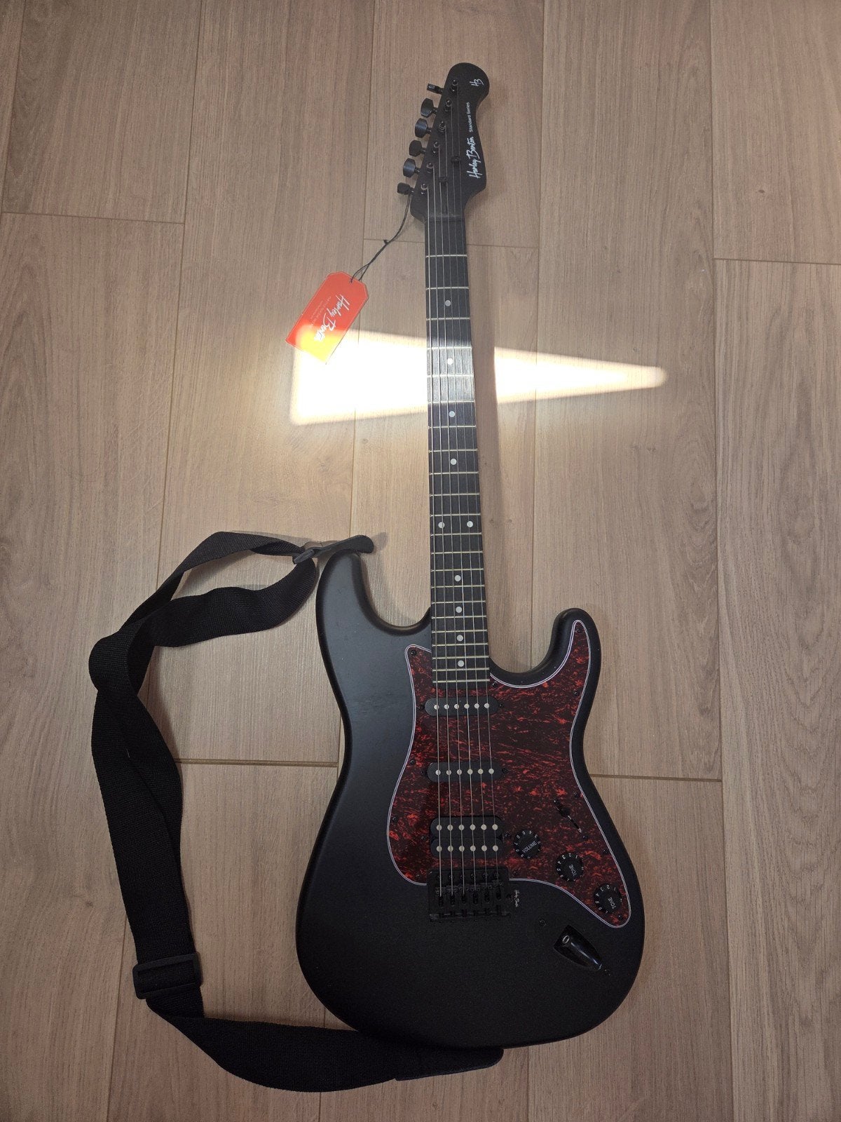 Pack Guitare Électrique Complet Harley Benton – État Neuf, Musique & Instruments, Instruments à corde | Guitares | Électriques