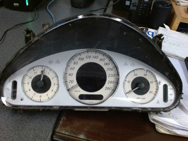 Compteur Mercedes W211 2002-2006 A2115408947 (482), Enlèvement, Utilisé