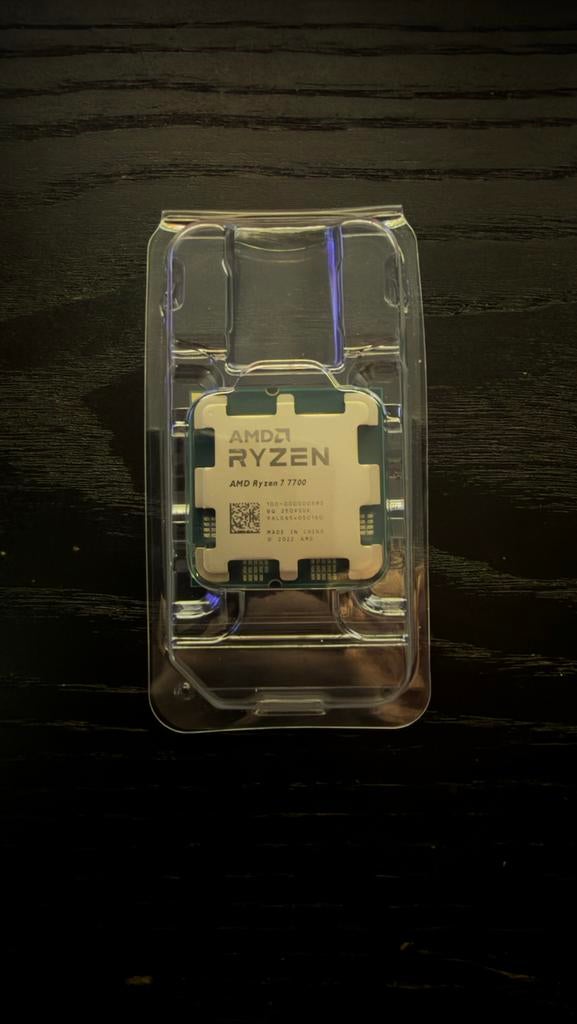 AMD RYZEN 7 7700 PROSESSOR, Computers en Software, Processors, Ophalen of Verzenden, Zo goed als nieuw