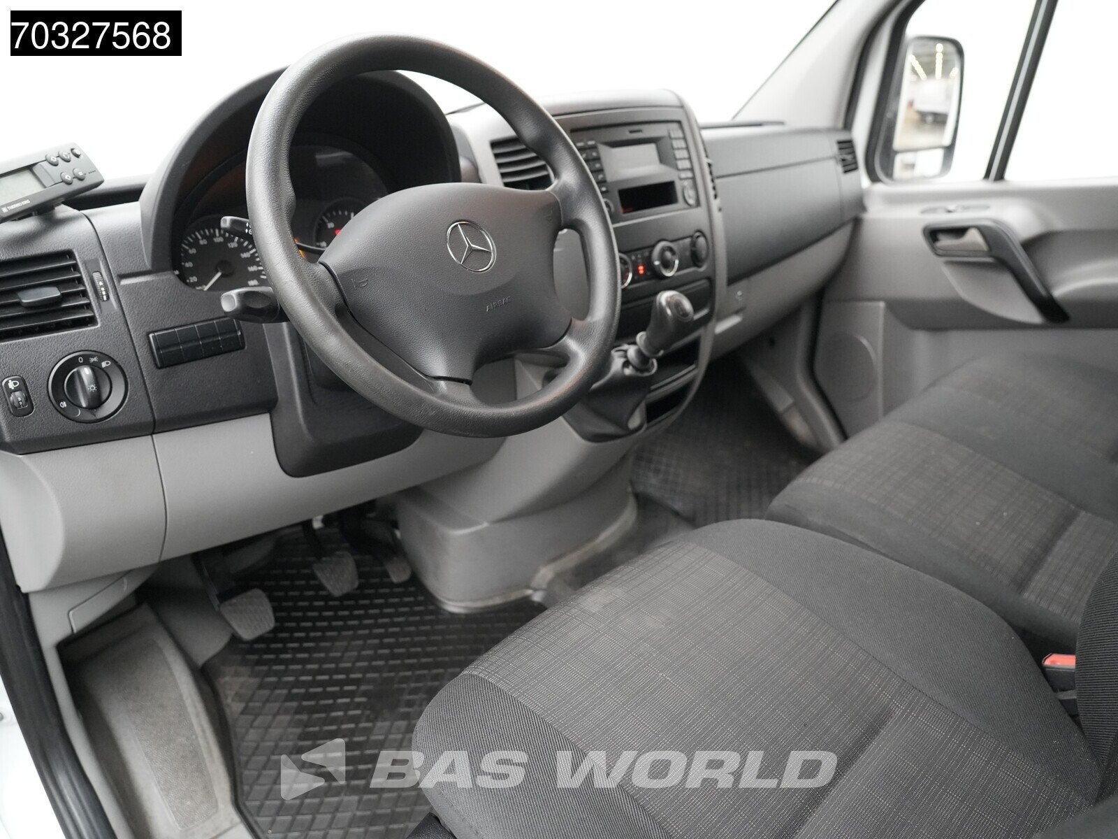 Mercedes Sprinter 516 CDI Laadklep Zijdeur FRC Koelwagen The, Auto's, Bestelwagens en Lichte vracht, Stof, Gebruikt, Euro 6, 4 cilinders