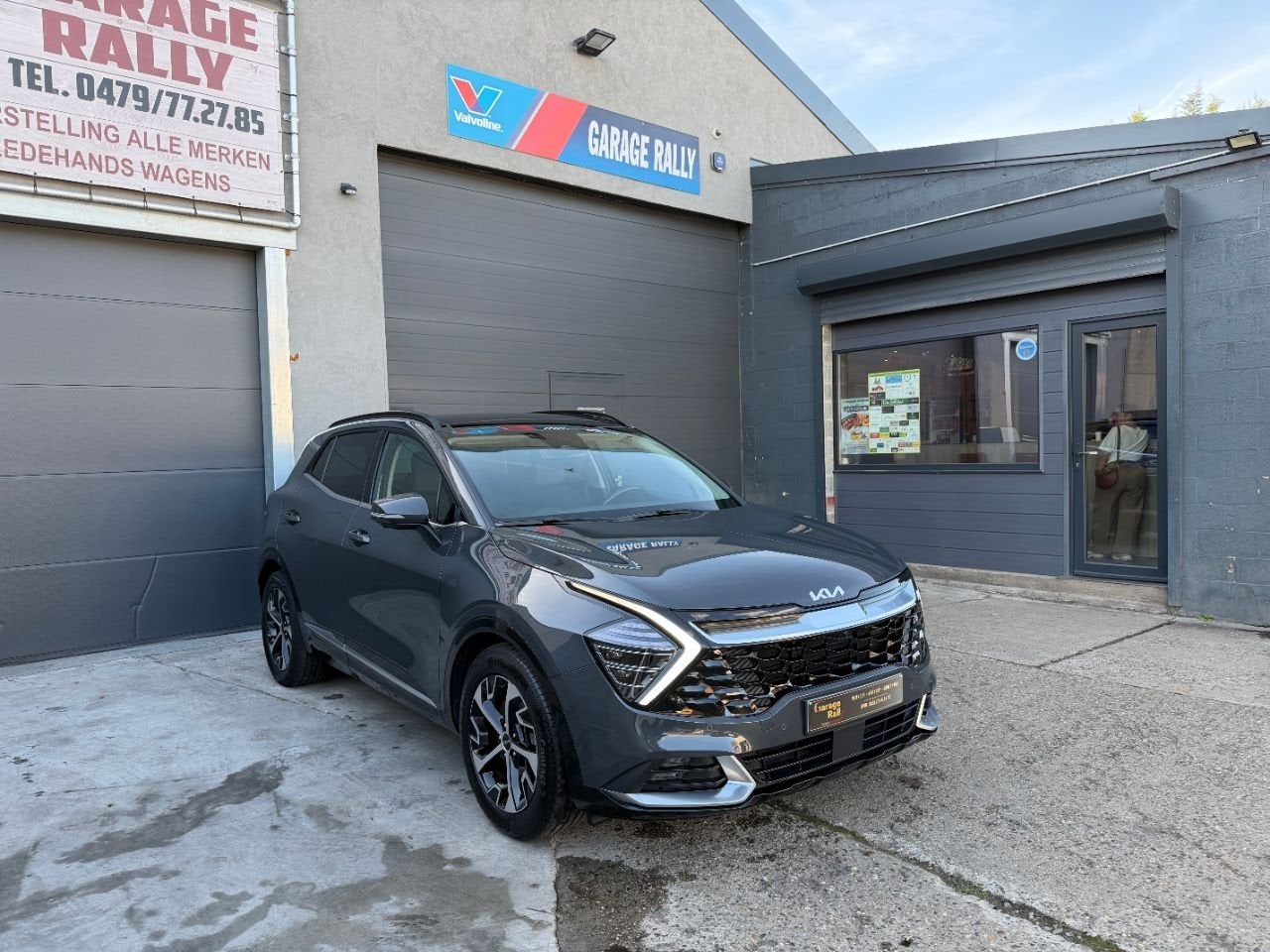 Kia Sportage Spirit (année de construction 2022), Autos, Cuir, Argent ou Gris, Achat, Carnet d'entretien