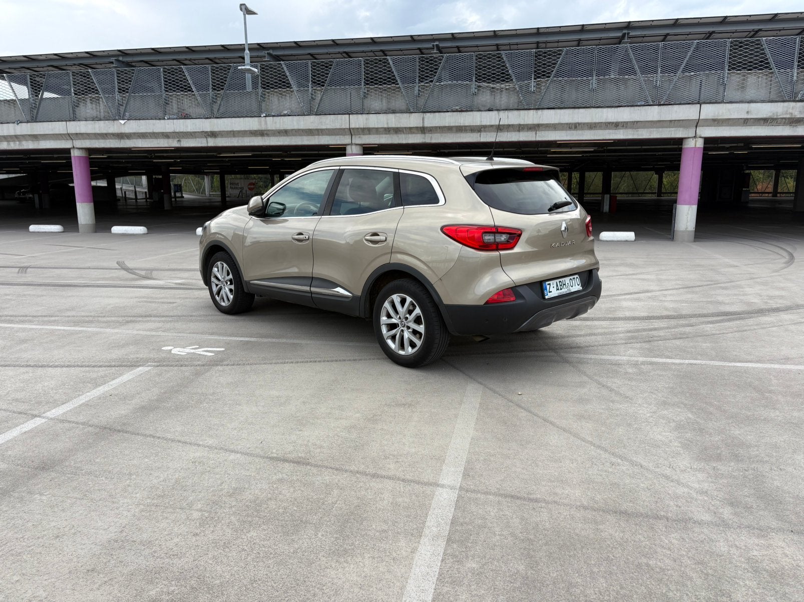renault kadjar essence, Auto's, Renault, Voorwielaandrijving, Kadjar, Bruin, Bedrijf
