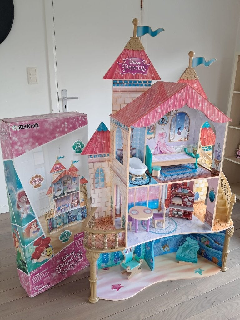 KidKraft Disney Princess, Enfants & Bébés, Jouets | Maisons de poupées, Utilisé, Maison de poupées, Enlèvement