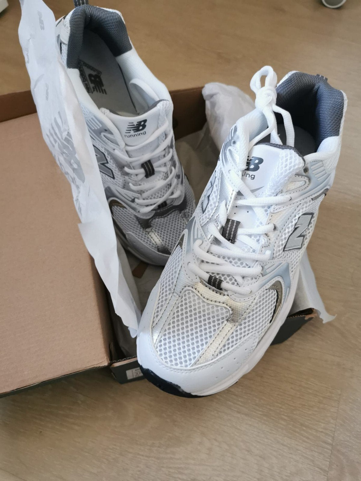 Baskets New Balance 530 taille 44, Enlèvement ou Envoi, Neuf, Chaussures