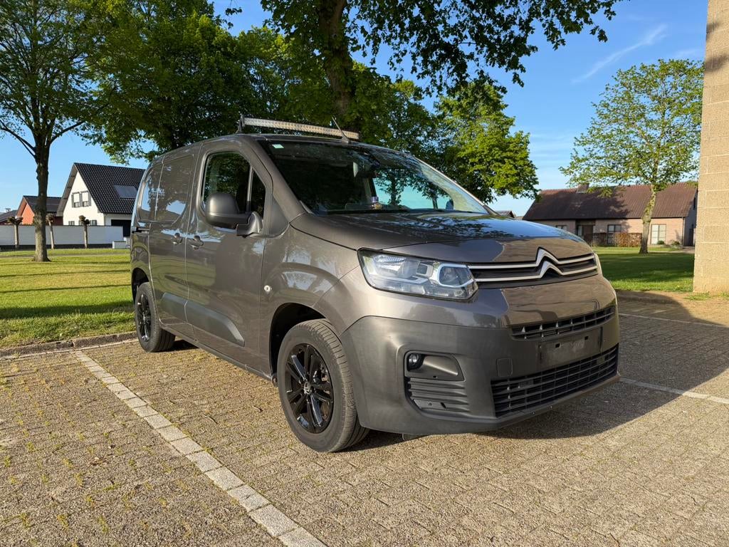 Citroen Berlingo 1.5 hdi automaat, Autos, Citroën, Particulier, Berlingo, Caméra de recul, Air conditionné, Android Auto, Apple Carplay