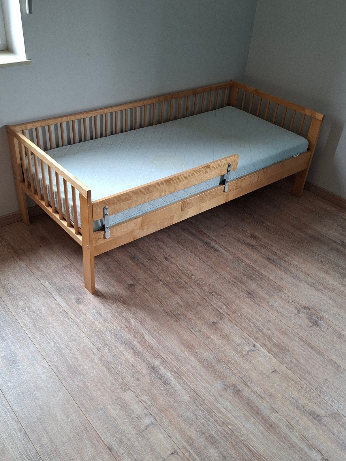 Lit enfant/junior bois massif avec barrières de sécurité, Enlèvement, Bois
