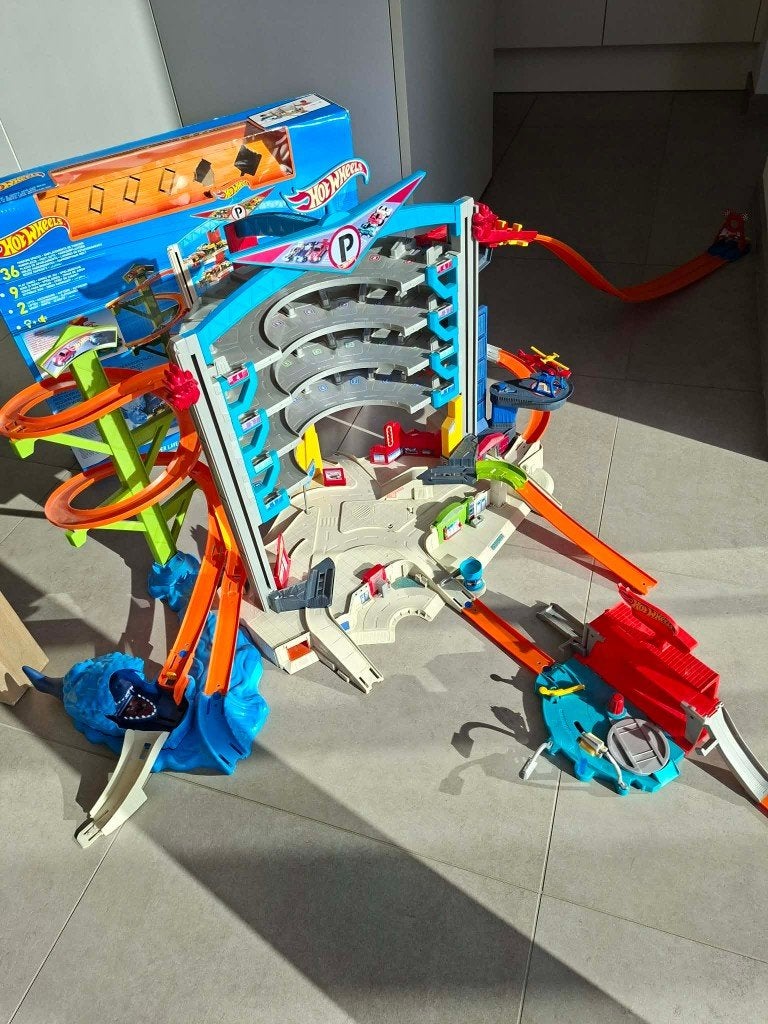 Hot Wheels ultieme garage met autwasserette, Ophalen, Zo goed als nieuw, Hot Wheels