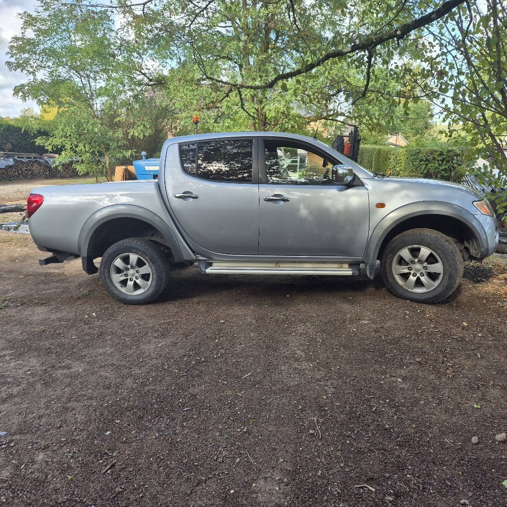 Pick-up, Autos, Argent ou Gris, Achat, 4 portes, Entreprise