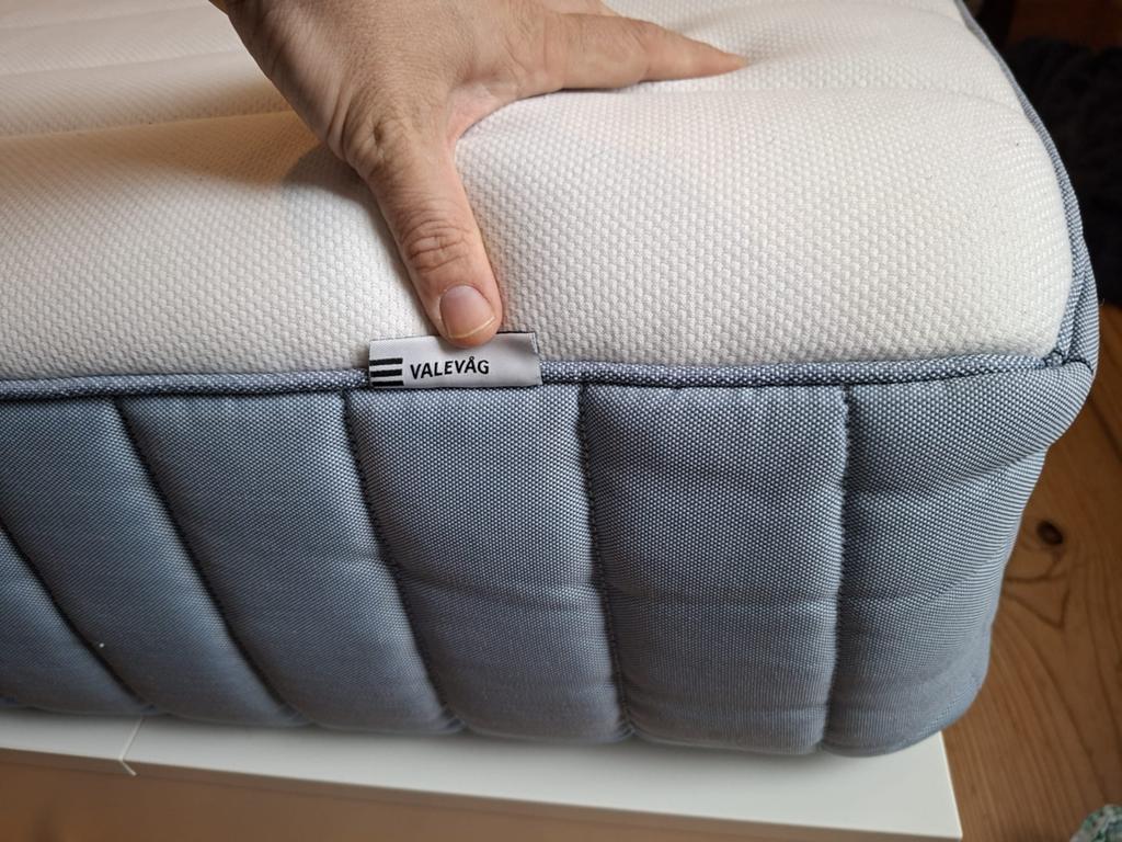Matelas Ikea Valevag 180x200 à donner, Maison & Meubles, Matelas, Queen size, Enlèvement, 180 cm