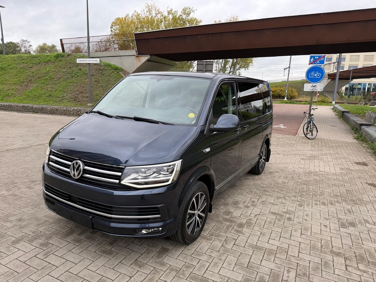 VOLKSWAGEN MULTIVAN 2.0 TDI 2016 116 000 KM AC NAVI EURO6B 7, Autos, Cuir, Achat, 7 places, Boîte manuelle