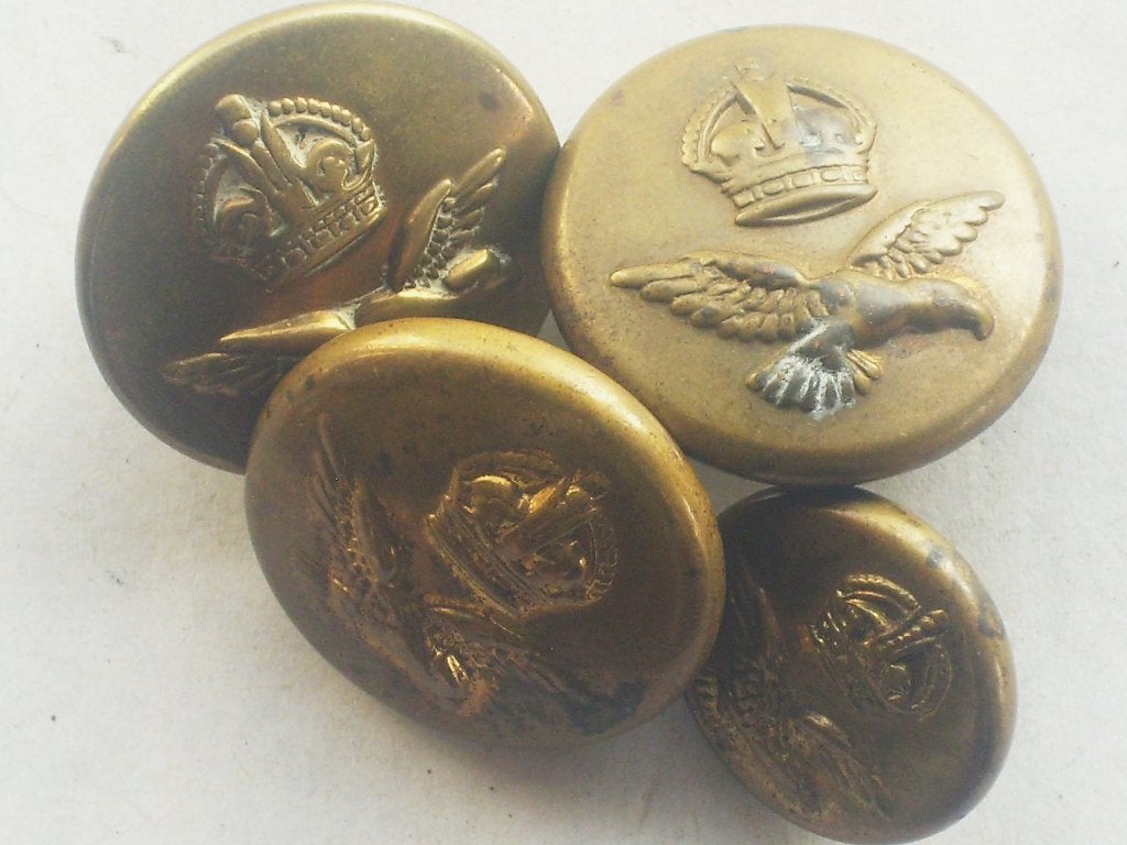 4 boutons de la Royal Air Force (3 x 2,4 cm & 1 x 1,7cm), Verzenden, Luchtmacht, Embleem of Badge
