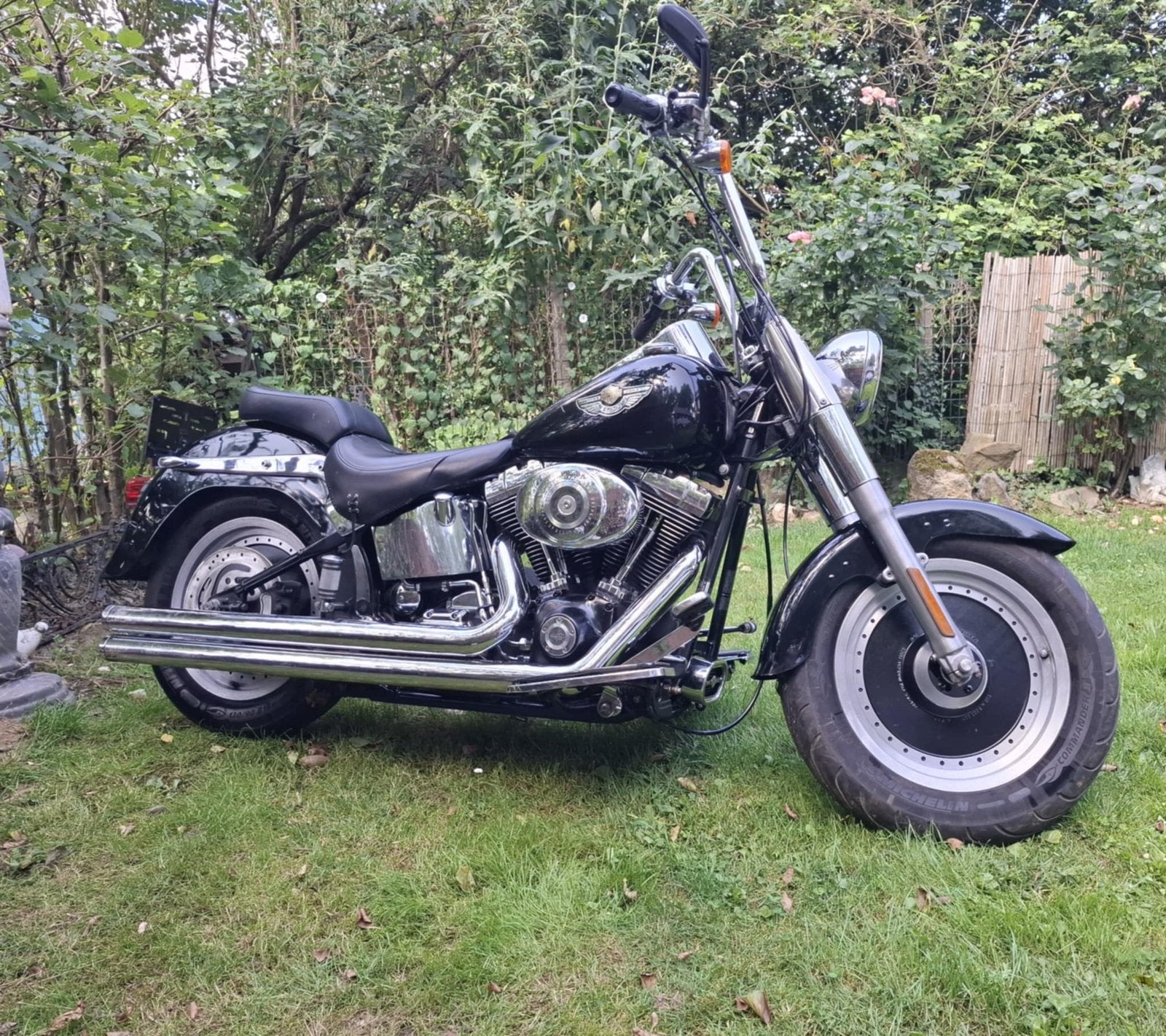 Harley davidson Fatboy 100th year edition, Motos, Motos | Harley-Davidson, Particulier