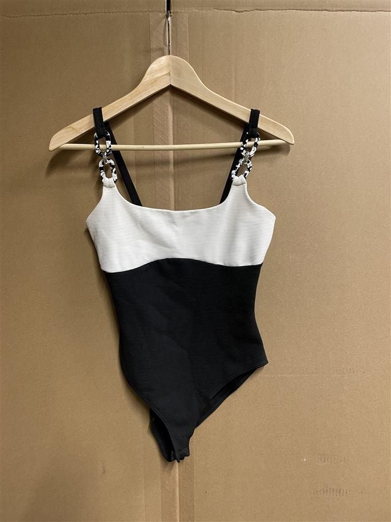 Badpak Wit zwart River island Size 8, Kleding | Dames, Badmode en Zwemkleding, Zo goed als nieuw, Badpak, Wit, Ophalen of Verzenden