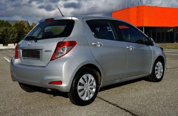 Toyota Yaris 1.3, Auto's, https://public.car-pass.be/verify/2533-9628-2291, Sound system, 1329 cc, Bedrijf