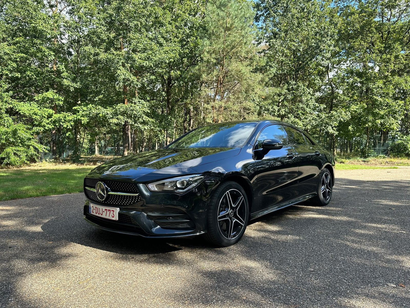 MERCEDES CLA 250e 218 PK (HYBRIDE) - OFFICIEEL ONDERHOUDEN, Alcantara, Zwart, Parkeersensor, 5 zetels