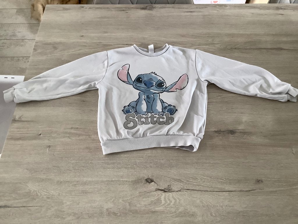 Pull Disney Stitch pour fille (Taille 128), C&A, Enlèvement ou Envoi, Pull ou Veste, Comme neuf