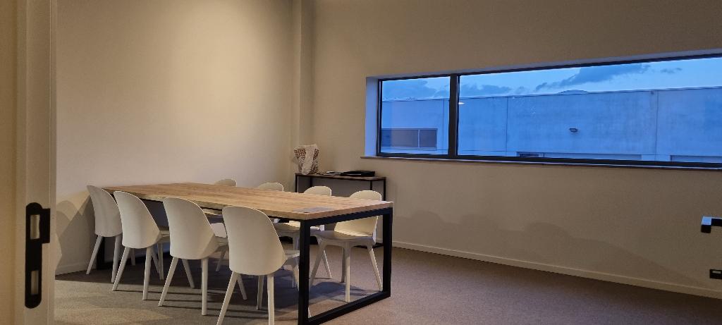 Bureau creatief ruimte/unit te huur (industrieterrein), Immo, 35 tot 50 m², Brugge