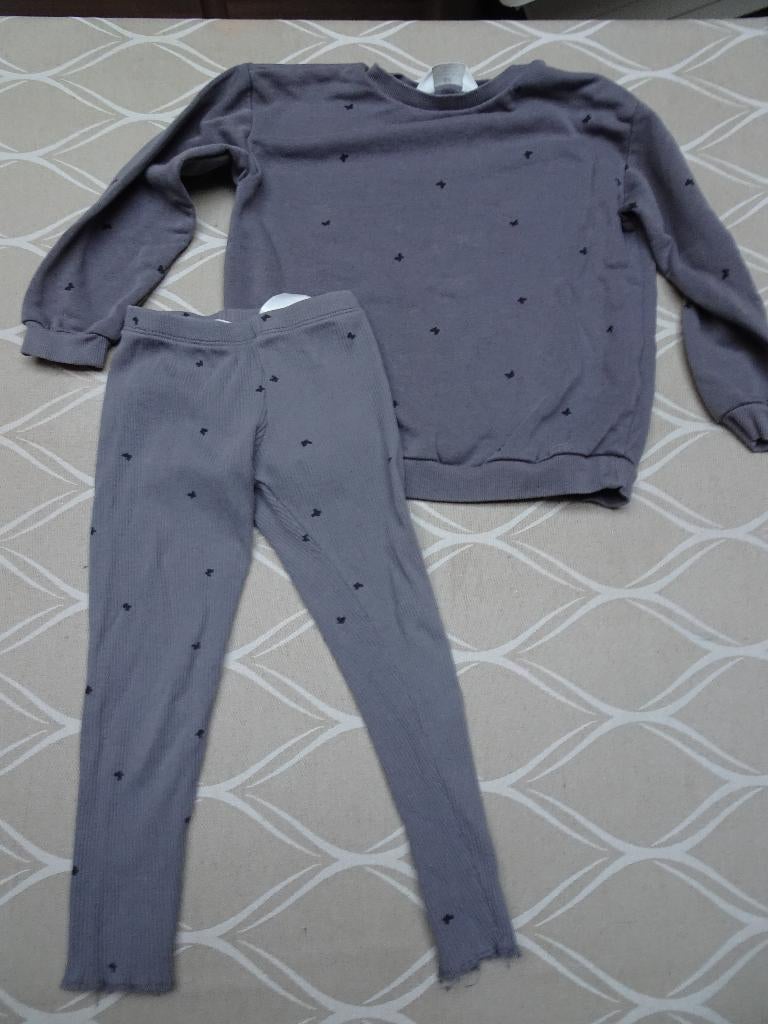 setje van legging met een sweater H&M  _ Maat 110, Kinderen en Baby's, Kinderkleding | Maat 110, Meisje, H&M, Ophalen of Verzenden
