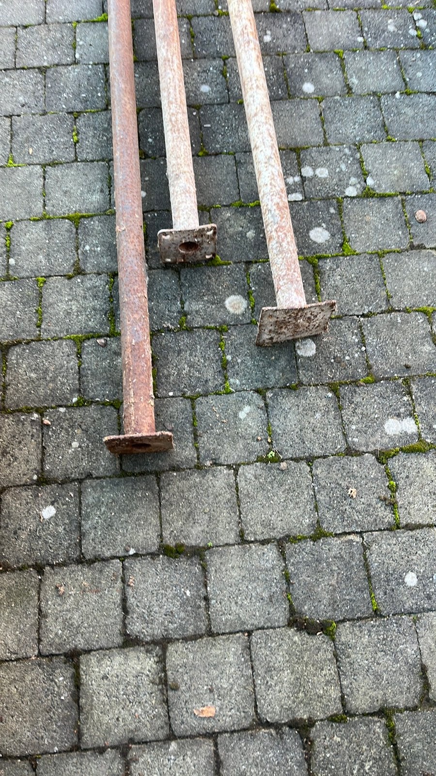 Poinçons 4 pièces, Enlèvement, Utilisé