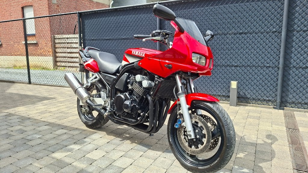 YAMAHA FZS600 FAZER 2002 95 CH 35800 KM EN BON ÉTAT !, Tourisme, Occasion, Plus de 35 kW, Particulier