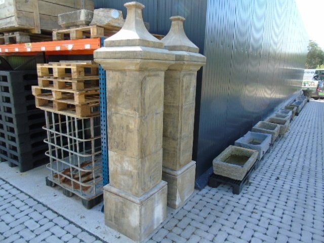 colonne en pierre bleu , la paire . barrière , portail ., Enlèvement, Comme neuf