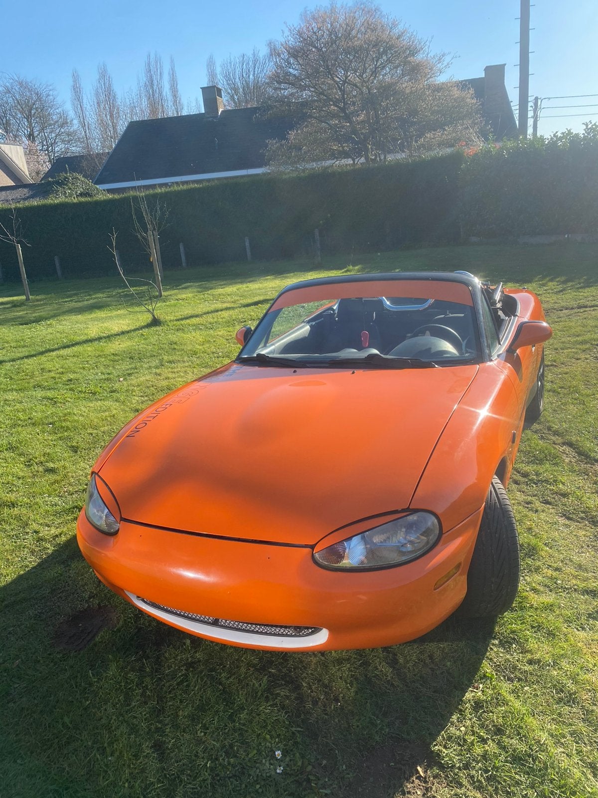 Mazda mx5 miata met gebroken voorruit, Auto's, Mazda, Particulier, Benzine, 2 deurs, Handgeschakeld, Overige kleuren, Achterwielaandrijving