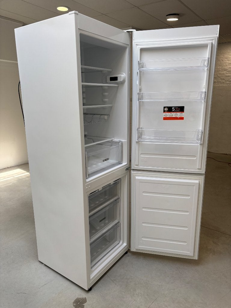 Whirlpool W5 821E W 2, Enlèvement, Comme neuf, Avec compartiment congélateur