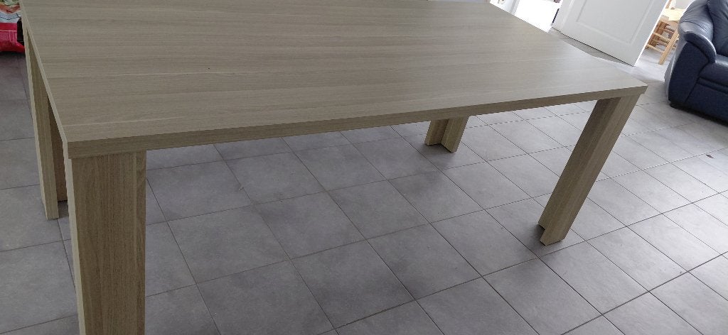 Table, Enlèvement
