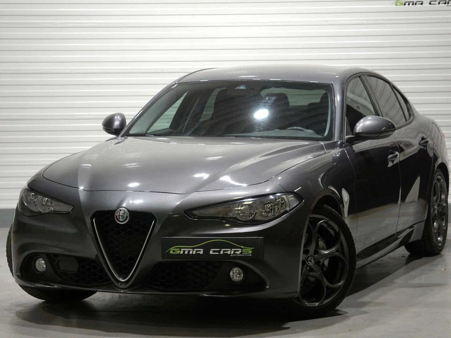 Alfa Romeo Giulia Giulia 2.2 JTDm Super Auto-Navi-Leder-PDC-, Autos, Argent ou Gris, Entreprise, 109 g/km, https://public.car-pass.be/vhr/e636f91e-7b9f-4713-9387-2a5e2ae3b1e4