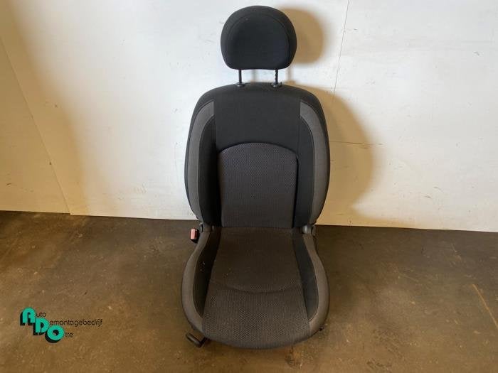Stoel links van een Peugeot 206 PLUS (206 PLUS 09-), Gebruikt, -, -, Ophalen of Verzenden