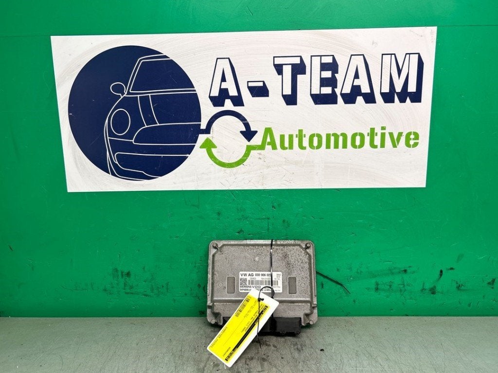 CALCULATEUR MOTEUR ECU Skoda Fabia II (5J) (01-2006/12-2014), Utilisé, Info@skoda-auto.de, Skoda, Max-Planck-Straße  3-5
64331  Weiterstadt, DE