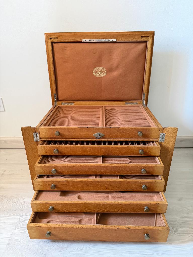 Coffret ménagère Christofle bois massif 6 tiroirs velours, Envoi