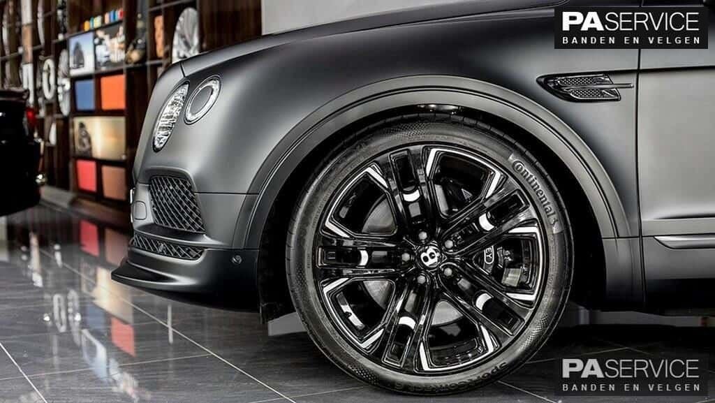 Nieuw 23 inch Kahn Le Mans Bentley Bentayga velgen inc Conti, Auto-onderdelen, Banden en Velgen, 295 mm, -, -, Banden en Velgen