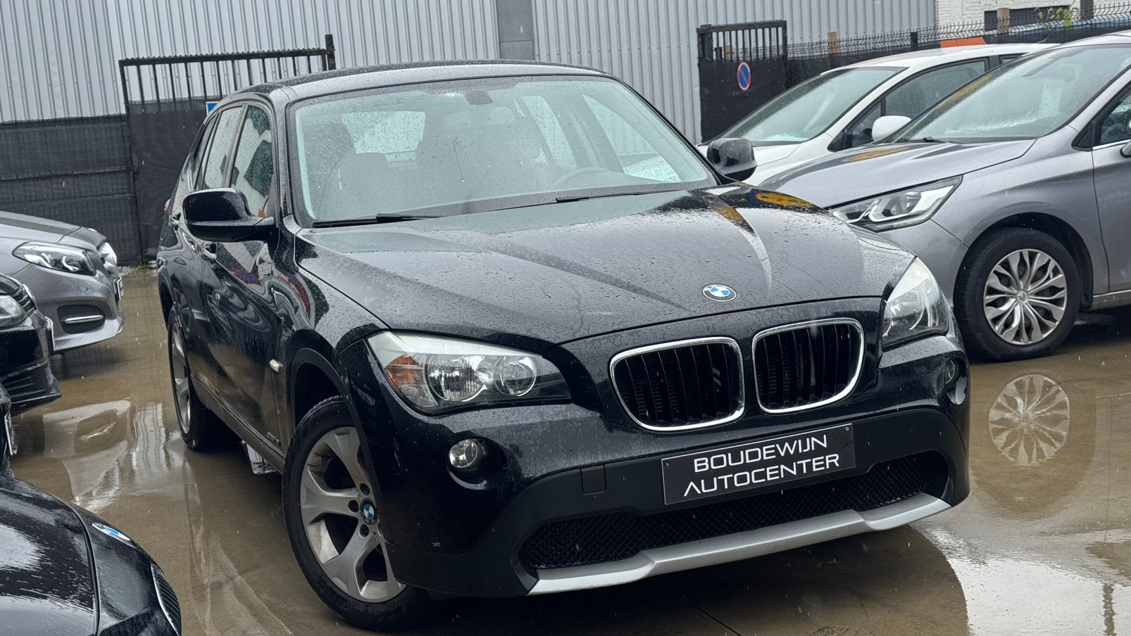 Bmw X1 Sdrive 18i 2.0Benzine 2011 160.xxxkm TopstaatGarantie, Auto's, Stof, Zwart, Zwart, Handgeschakeld