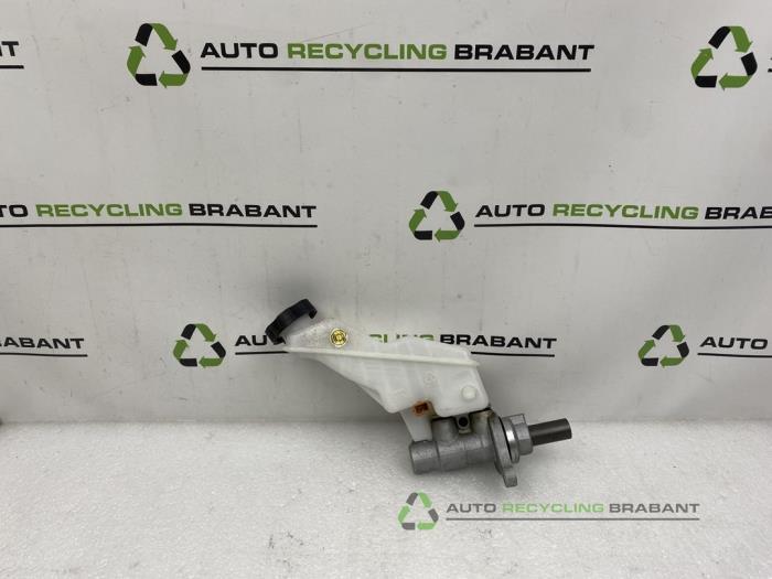 Cylindre de frein principal d'un Kia Sorento, -, 3 mois de garantie, Utilisé, -