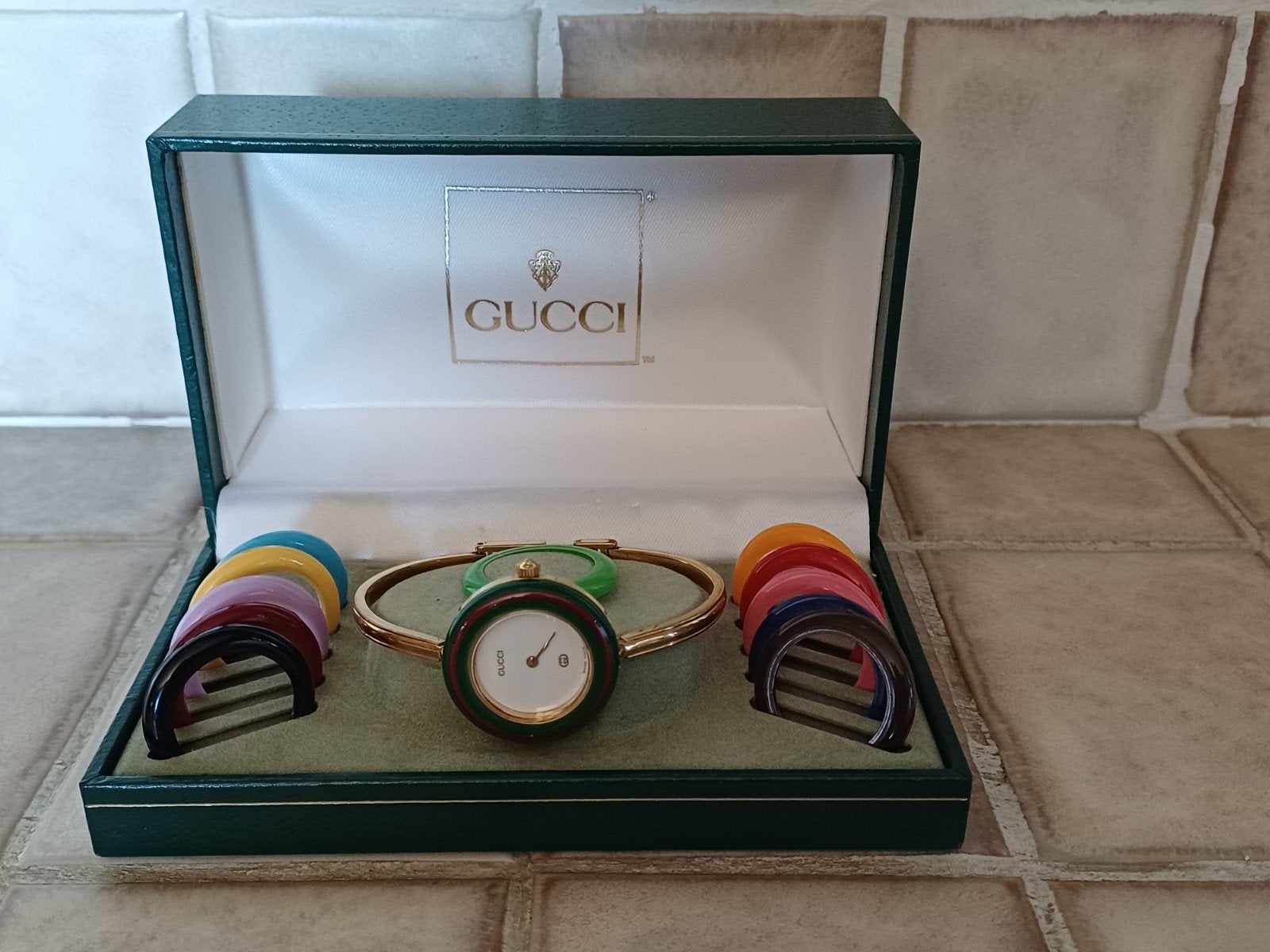 Gucci horloge, Handtassen en Accessoires, Horloges | Dames, Ophalen