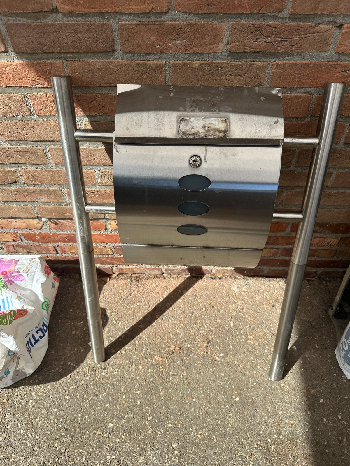 Brievenbus, Ophalen, Zo goed als nieuw