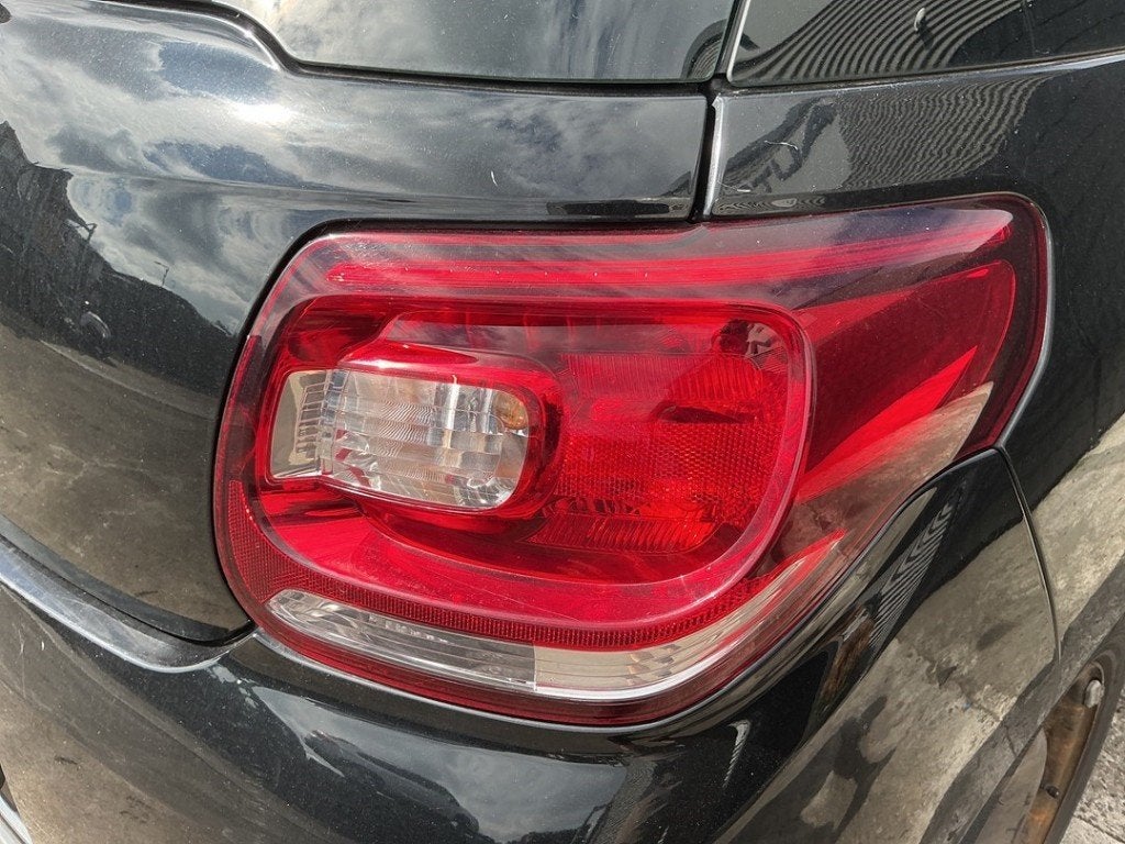 FEU ARRIÈRE DROIT Citroën DS3 (SA) (|9676973380|), Citroën, Kontakt-citroen@citroen.com, Utilisé, Citroën Deutschland GmbH