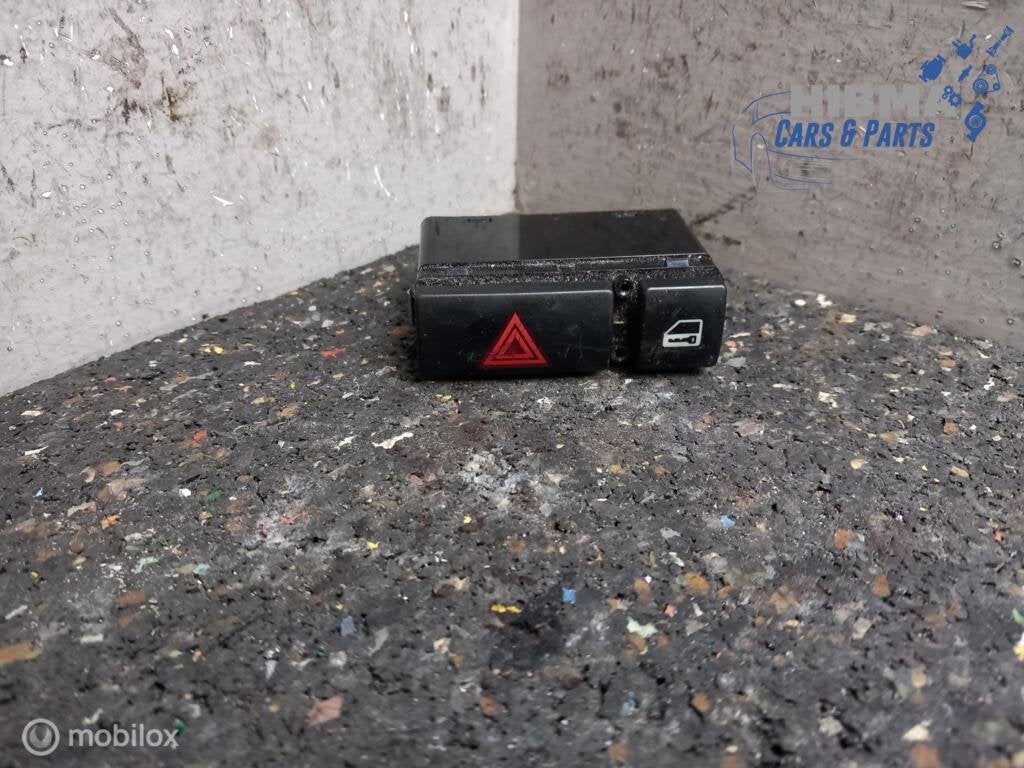 BMW 3-serie E46 Alarmlichtschakelaar 8368920 1998 t/m 2005, Gebruikt, Ophalen of Verzenden, BMW, BMW